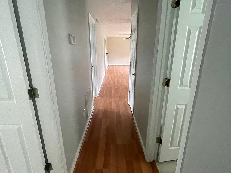 2425 Old Hanover Rd — Photo 11