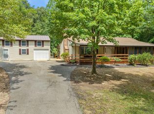 43560 Little Cliffs Rd, Hollywood, MD 20636