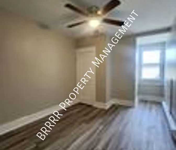 107R W Mill St — Photo 4