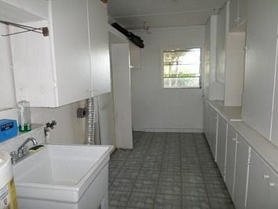 4th image of 1236 NE Oceanview Cir