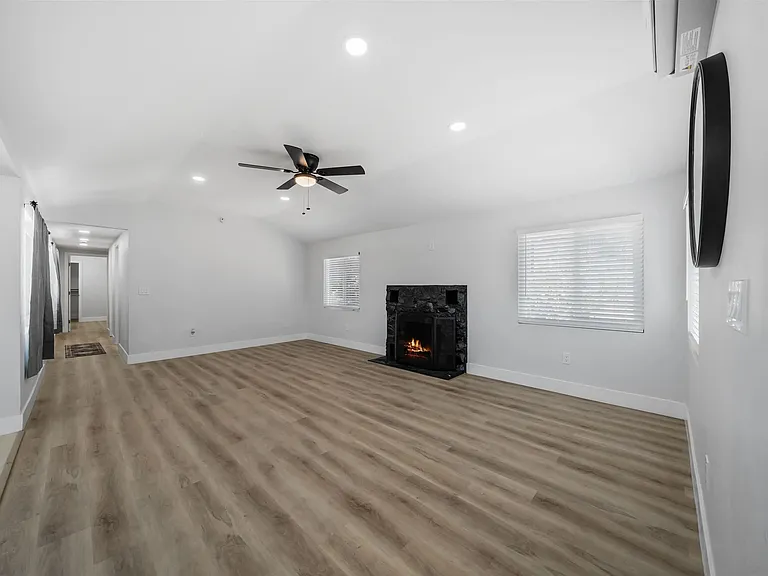 1730 Vista Del Valle Blvd #2 — Photo 7