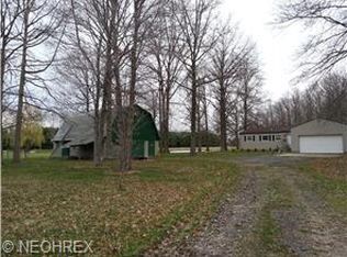 660 Greenville Rd, Bristolville, OH 44402