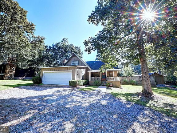 5th image of 312 Dechene Dr