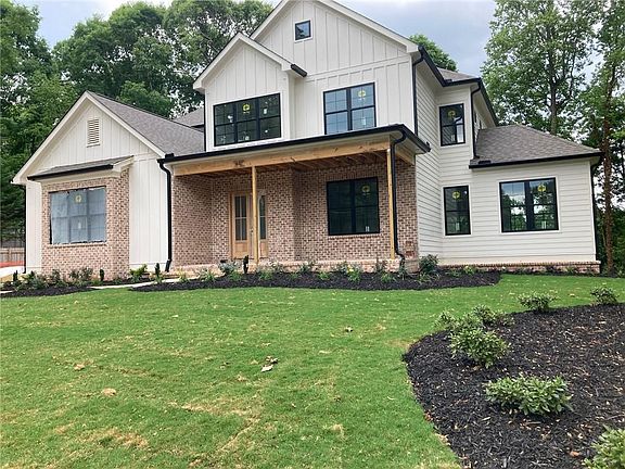 2nd image of 2138 Luray Ct