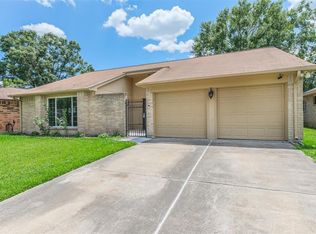 16710 Sheet Bend Way, Friendswood, TX 77546