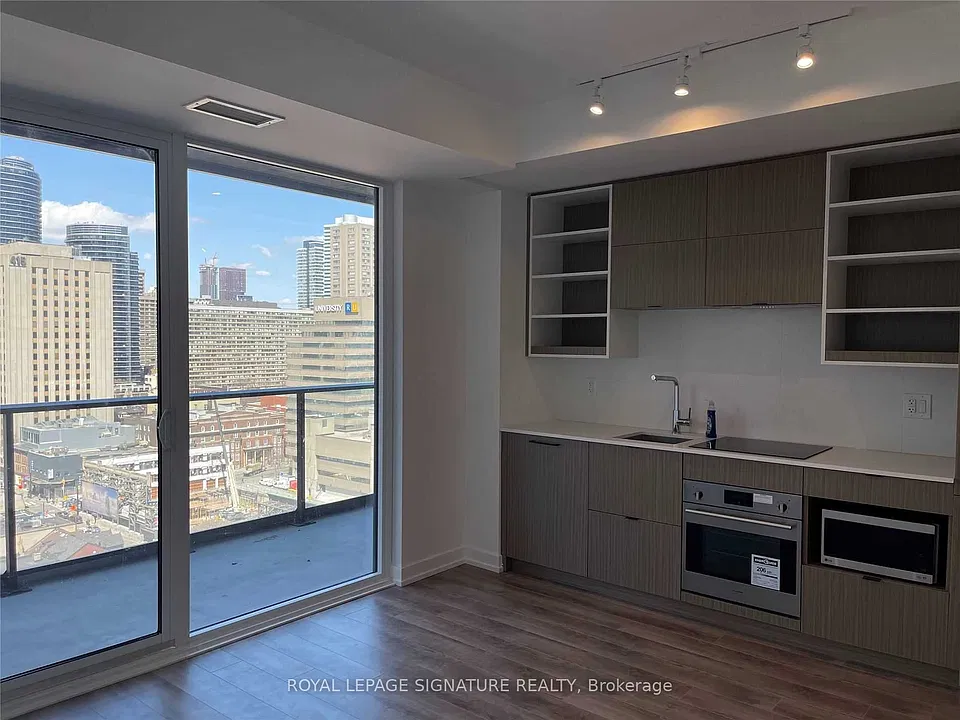 20 Edward St #1301