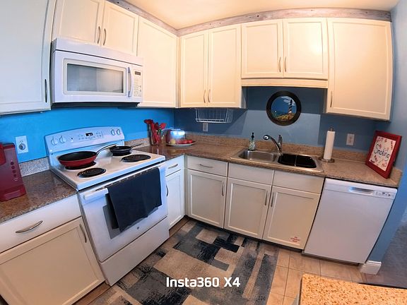 3rd image of 9902 S Thomas Dr Unit 1232