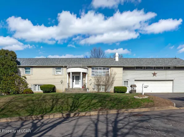 7 Kings Rd, Hanover Township, PA 18706