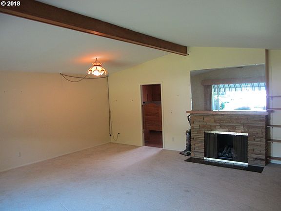 5th image of 800 Latourell Way