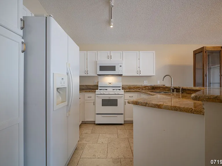 91-846 Puhikani St — Photo 23