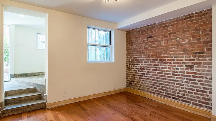 Rented by Nooklyn NYC LLC | media 9