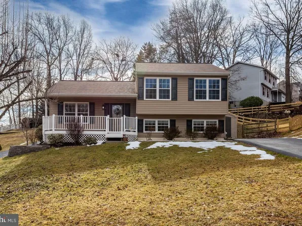 6186 Fairbourne Ct, Hanover, MD 21076