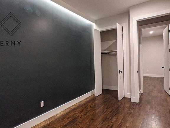 4th image of 1084 Bedford Ave #Gn