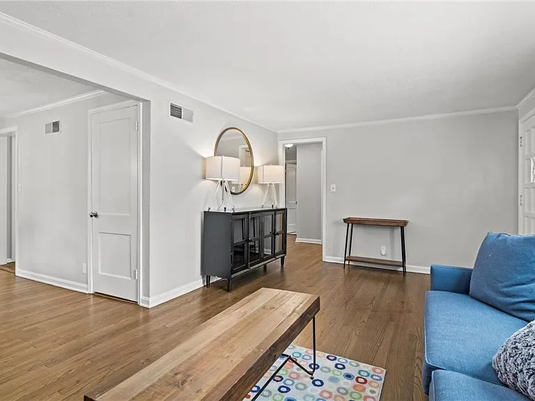 4116 W 69th Ter — Photo 5