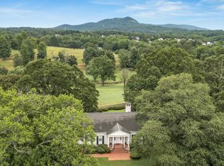 110 E Round Hill Rd, Greenville, SC 29617