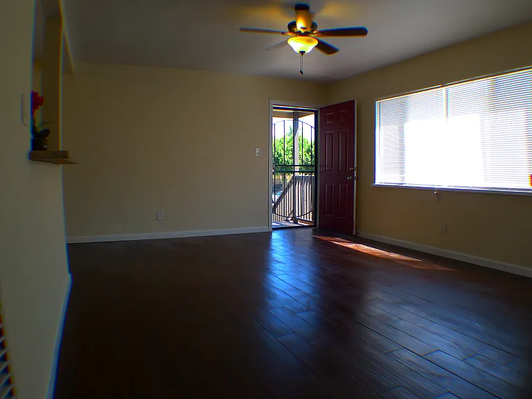 646 S 31st St #646 — Photo 3