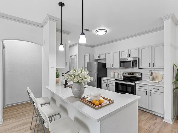 Halston World Gateway Apartment Homes