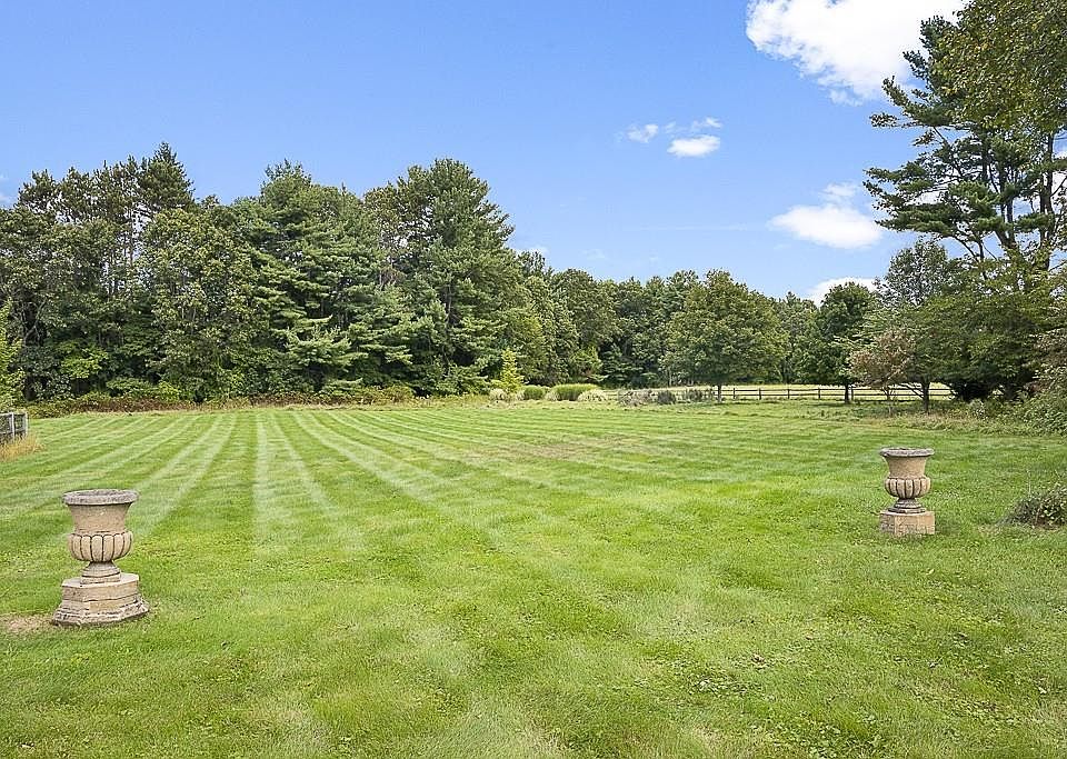 37 Belknap Rd, Framingham, MA 01701 Zillow