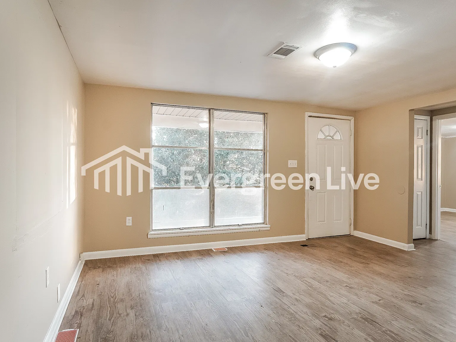 4 bed, 2.0 bath, 1741 sqft, $1,195 — Photo 4