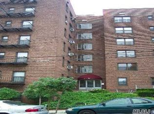5215 65th Pl APT 1C, Maspeth, NY 11378