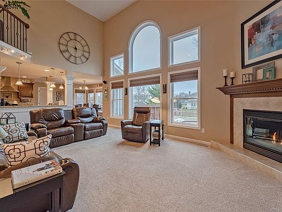 4th image of 1321 Bel Air Cir