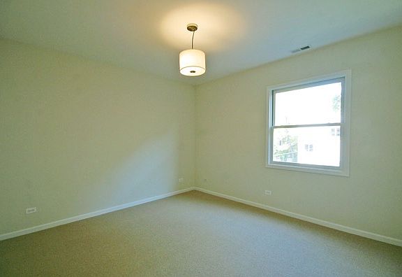 5th image of 1620 W Estes Ave APT 2N