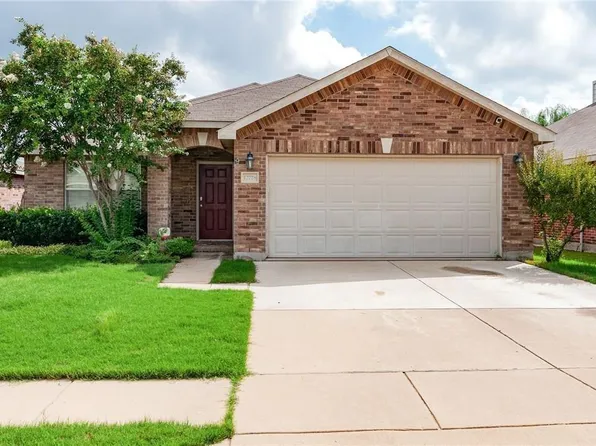 12728 Foxpaw Trl, Fort Worth, TX 76244