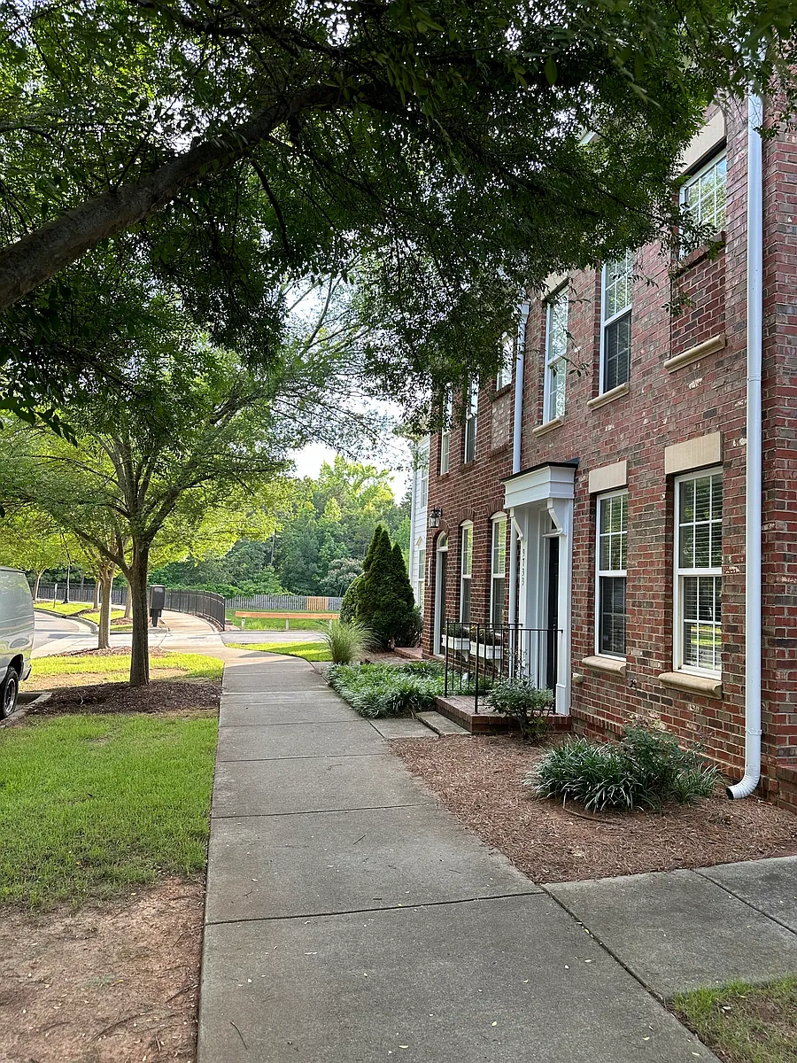 Building Photo - 9733 Longstone Ln