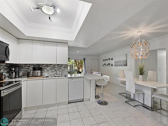 4th image of 5850 NW 57th Ave APT 3