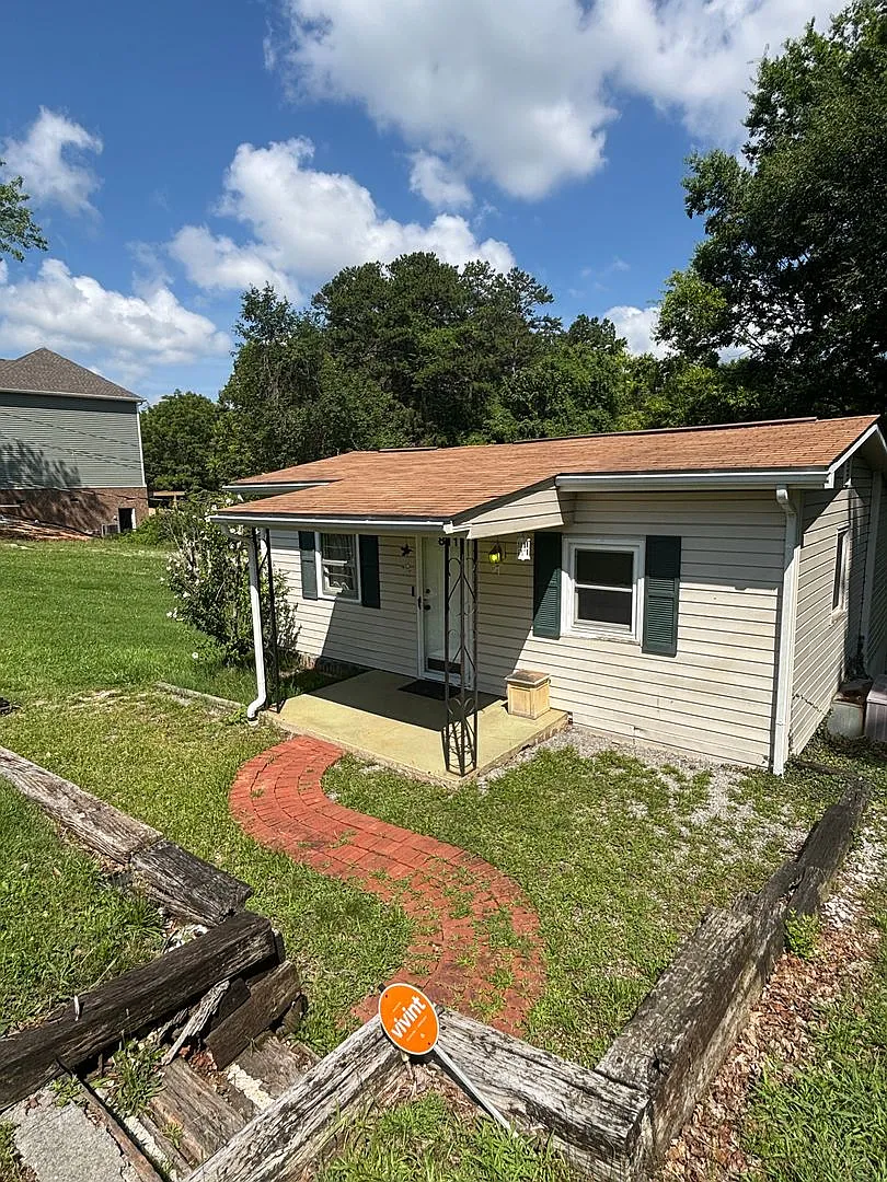 Clinton Hwy Cottage Coming soon!! — Photo 1
