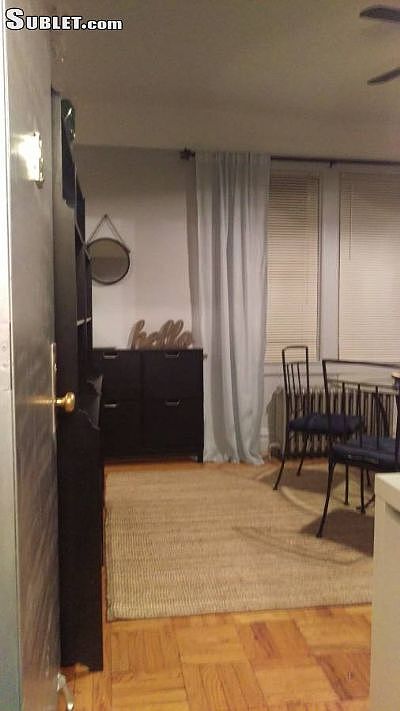 2nd image of 938 Hewlett Dr