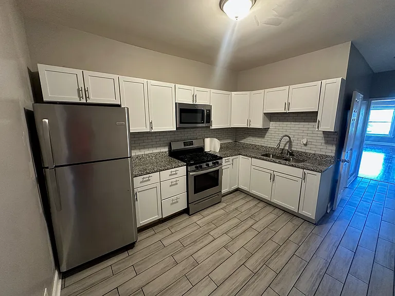 7108 S Drexel Ave #1 — Photo 3