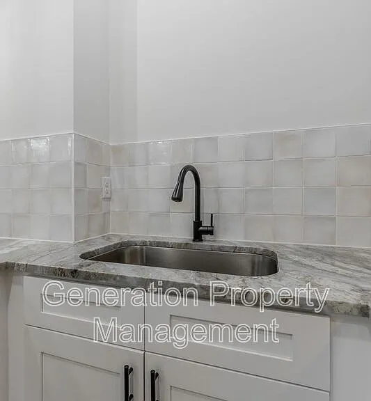 1124 Garfield St #A — Photo 13