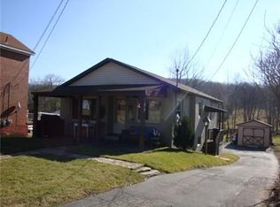 854 State Route 66, Leechburg, PA 15656