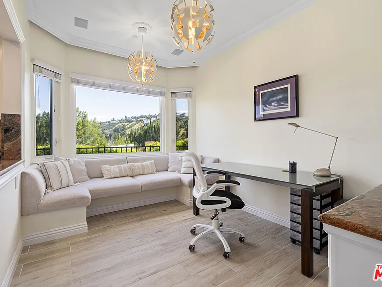 7834 Electra Dr — Photo 36