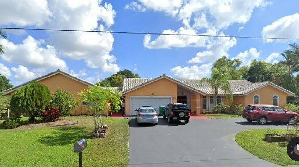 1st image of 1050 NW 114th Avenue