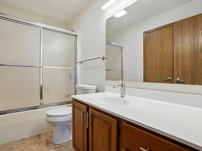 Westgate Apartments — Photo 16