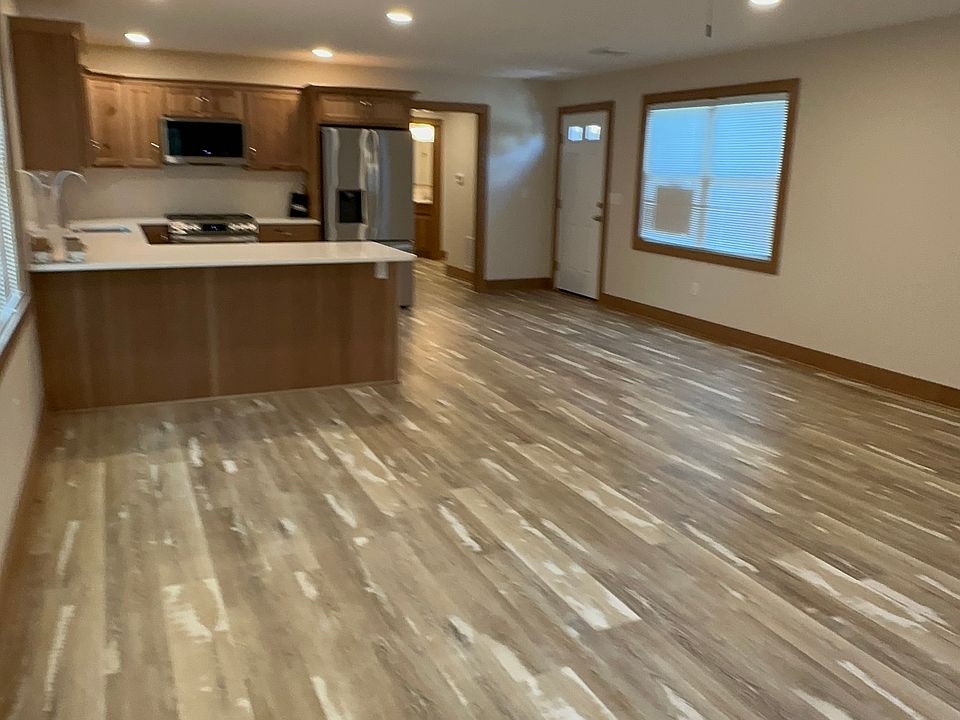 1st image of 4106 W Lake Rd