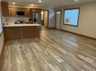 4106 W Lake Rd, Erie, PA 16505