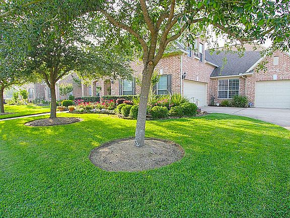 2nd image of 3308 Elm Creek Dr