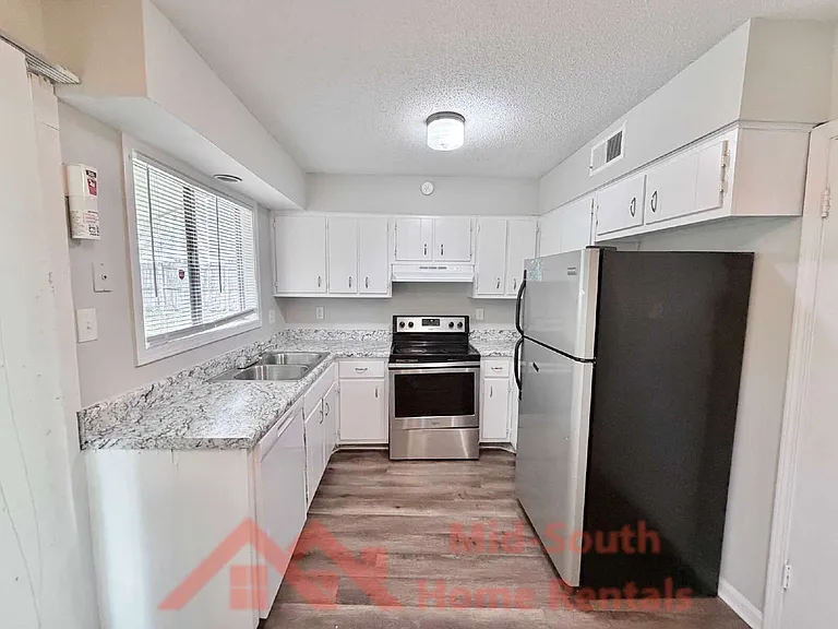 3809 Dante Ave — Photo 7