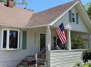 29045 Van Riper St, Flat Rock, MI 48134