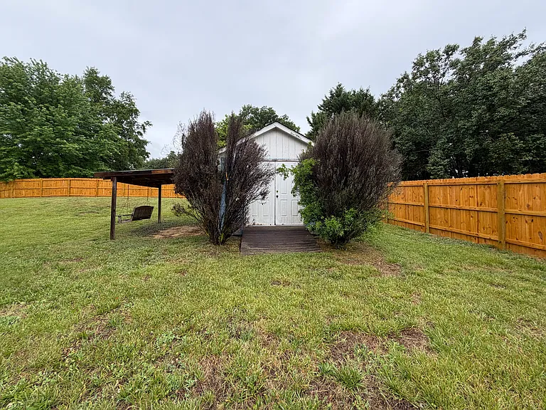 2809 Faircroft Way — Photo 21
