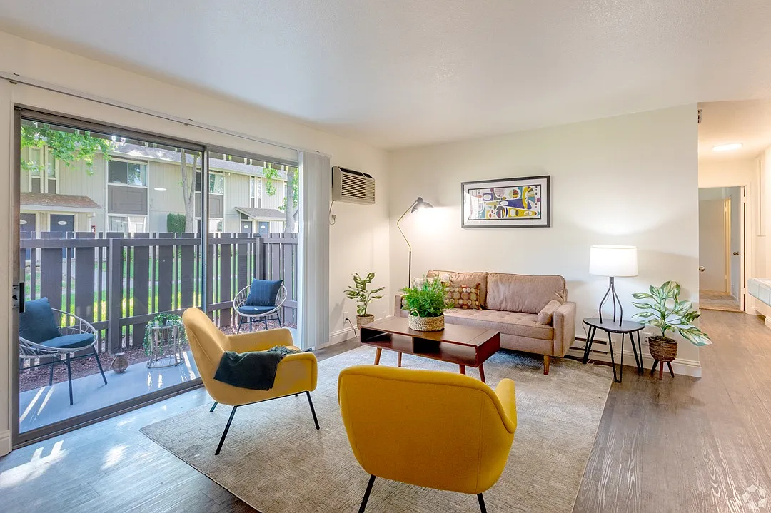 Almaden Terrace — Photo 2