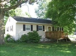 34 Van Wyck Dr, Poughkeepsie, NY 12601