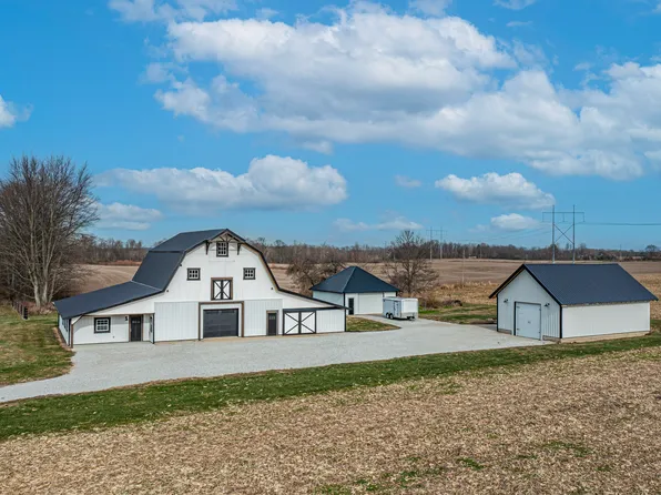 9462 N Rushville Rd, Knightstown, IN 46148
