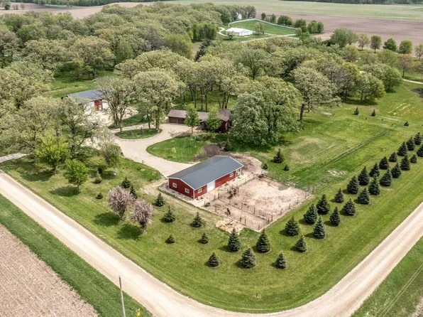 9935 Albers Ave, Dundas, MN 55019