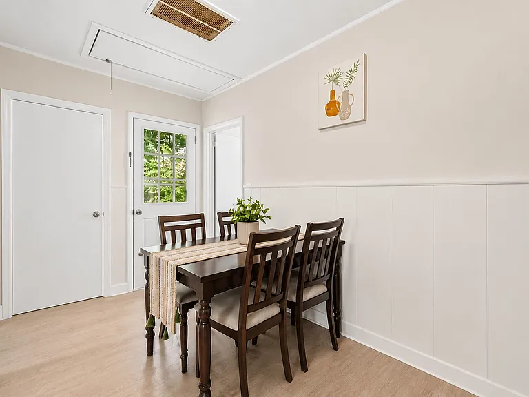 30 Aubrey St #2 — Photo 4