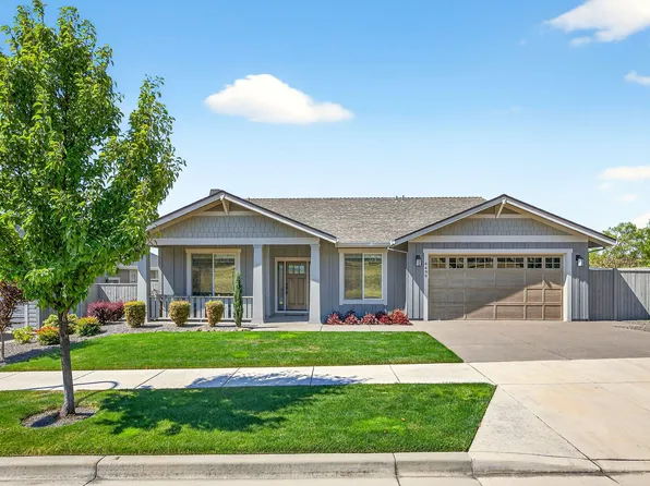 4439 Merlot Ct, Medford, OR 97504