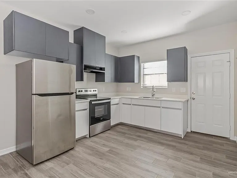 1005 W La Pointe Ave #3 — Photo 5